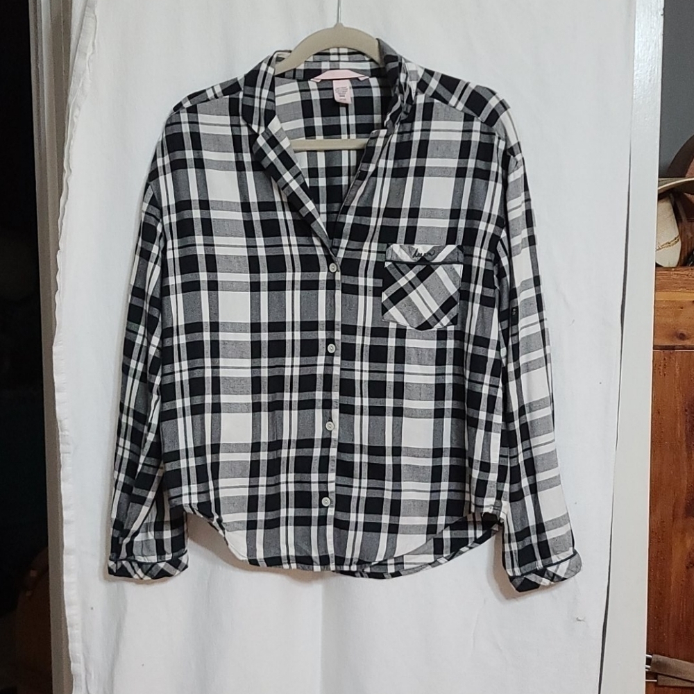 Victoria's Secret pajama top‎ size S
